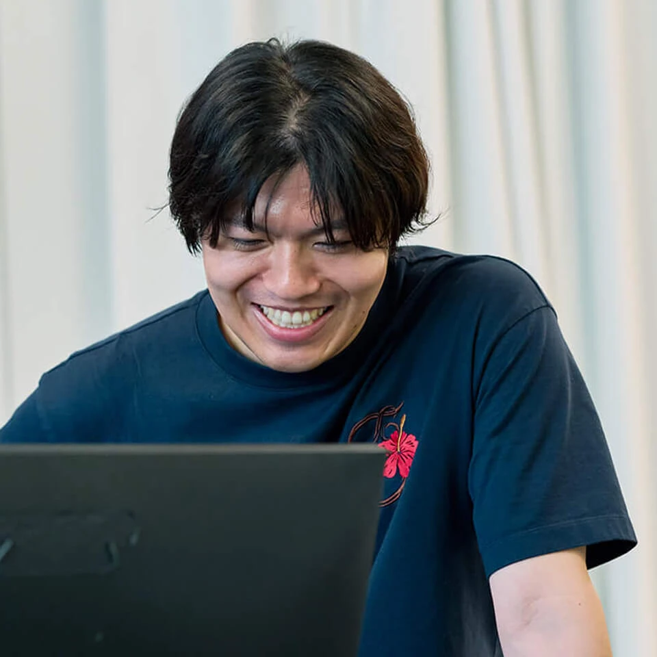 インタビュイー